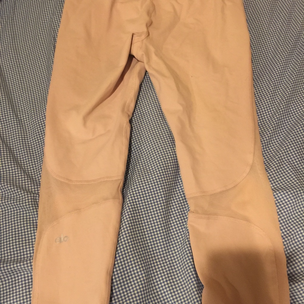Alo High Waist Coast Capri - Picture 6 of 10
